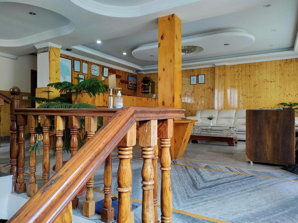 Hotel Mountain Face - Manali (Himachal Pradesh), Manali